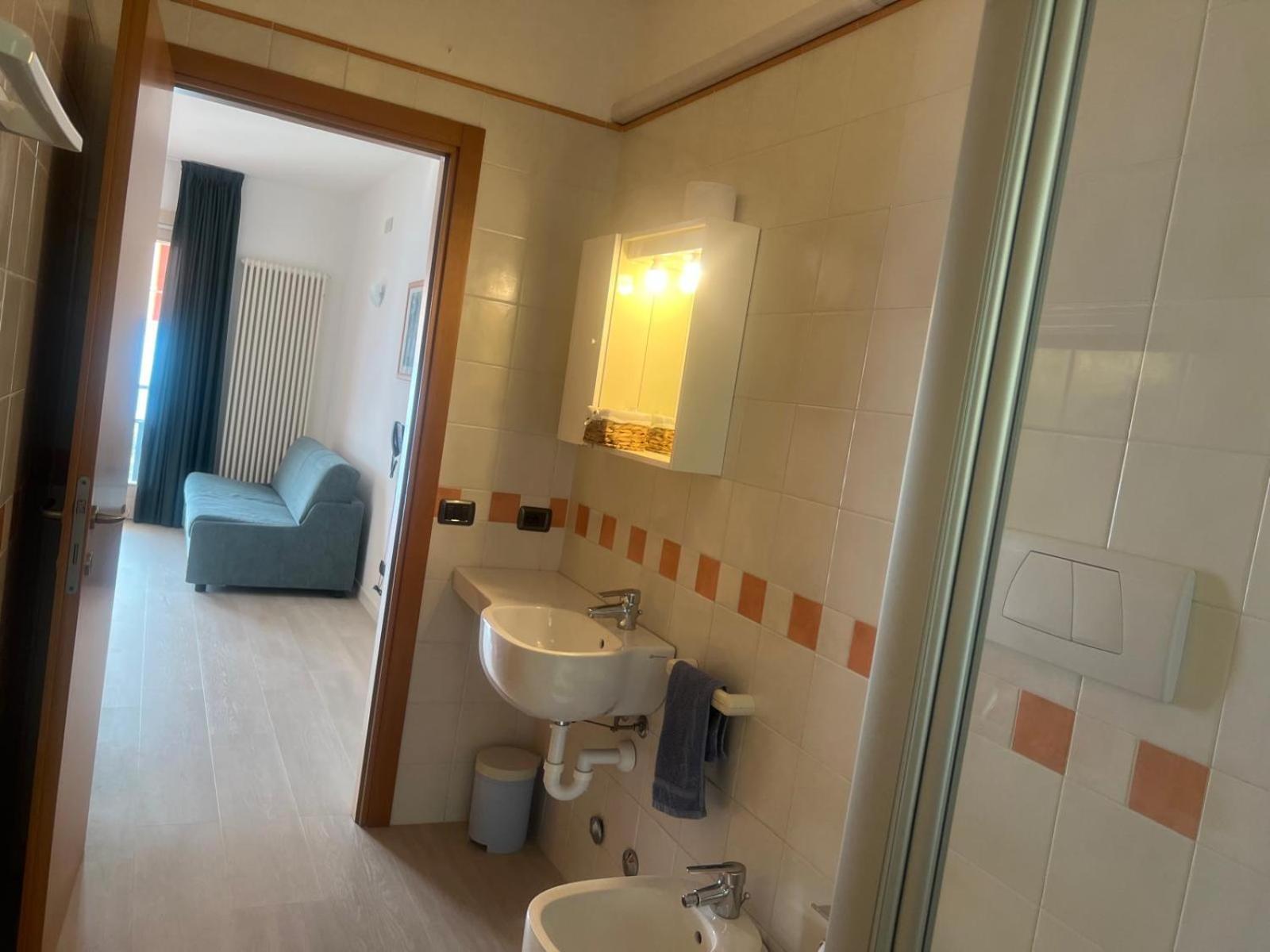 Residence Villa Al Lido 布雷佐内加尔达 外观 照片