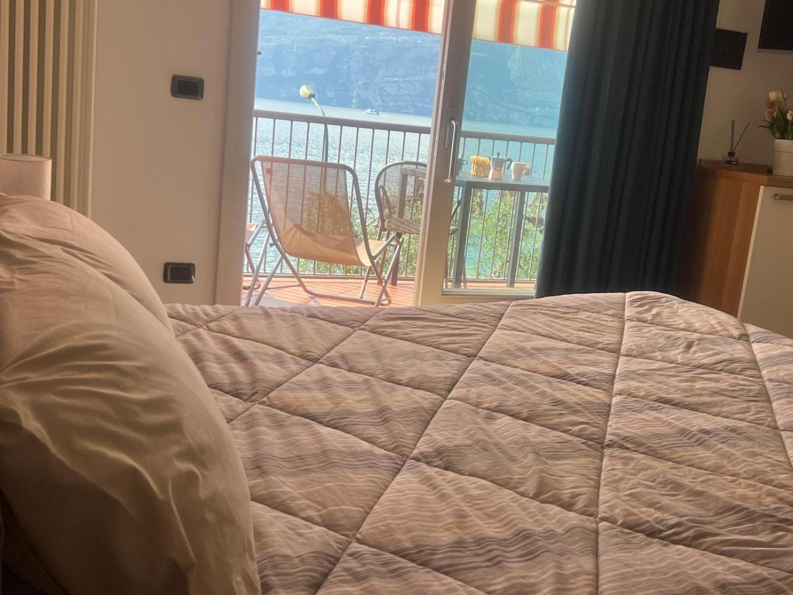 Residence Villa Al Lido 布雷佐内加尔达 外观 照片