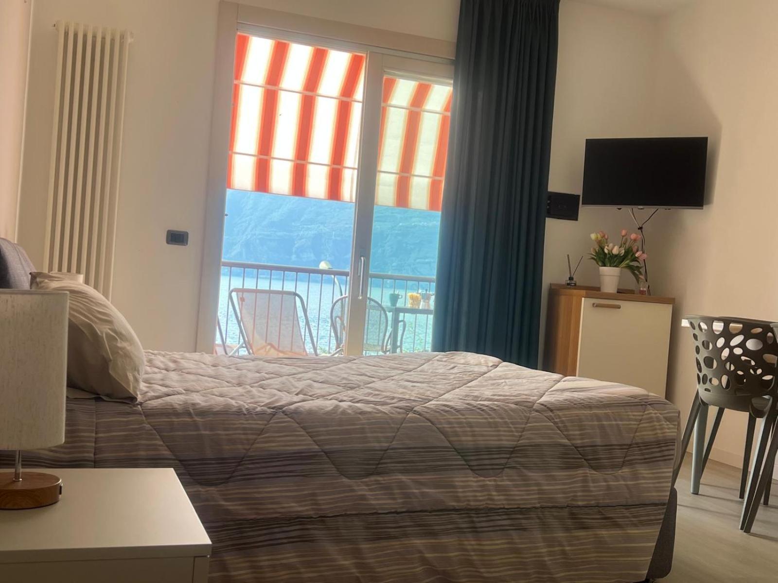 Residence Villa Al Lido 布雷佐内加尔达 外观 照片