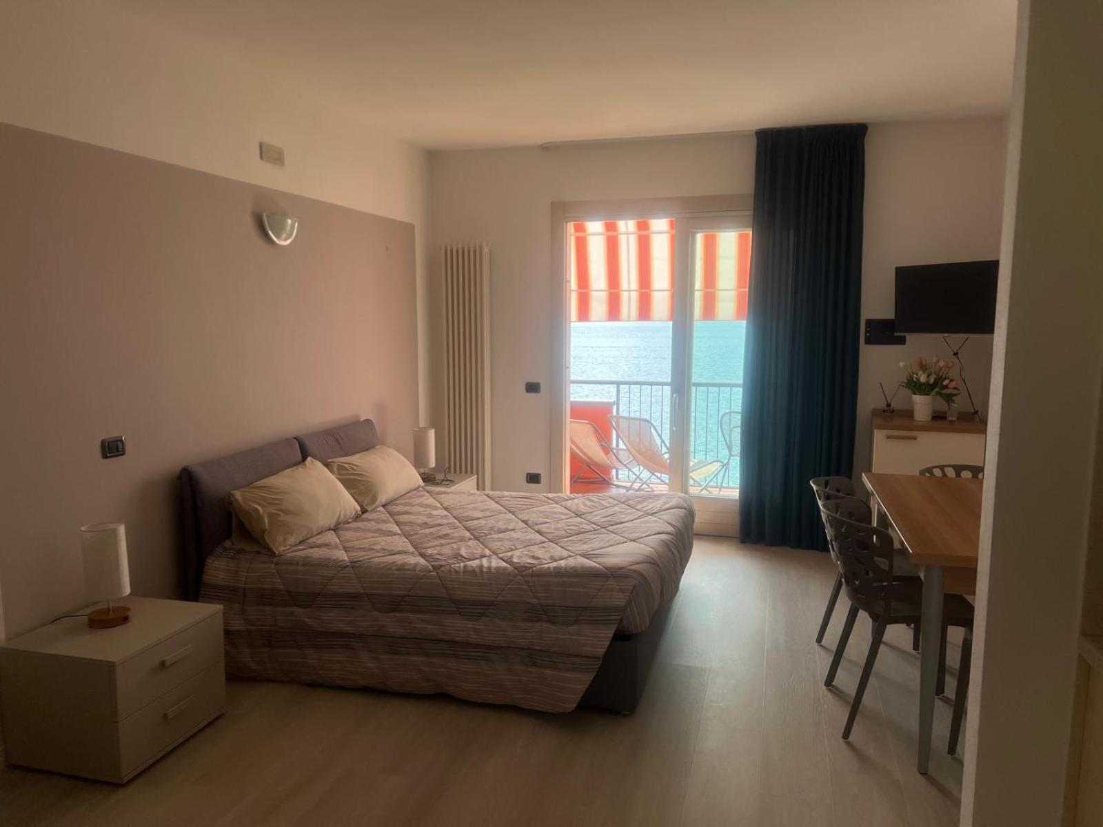 Residence Villa Al Lido 布雷佐内加尔达 外观 照片